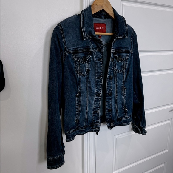 GUESS Vintage Jean Jacket Dark Wash Stretch Denim Fitted size Medium denim - Picture 2 of 4
